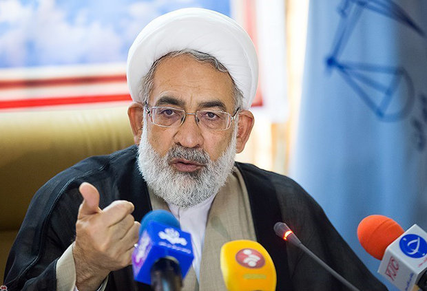بازدیدهای صبحگاهی روزهای جمعه از وضعیت نگهداشت شهر در بزرگراه های منطقه ۴تهران