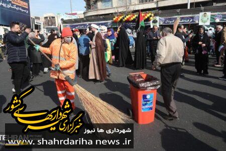 عملیات پاکسازی مصلی تهران و معابر اطراف با بیش از هزار و ۱۰۰ نیروی انسانی