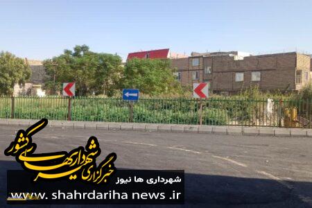 مرحله دوم عملیات تعویض نصب علائم ترافیکی و هشدار به رانندگان در سطح معابراصلی و فرعی شهر ورامین آغاز شد