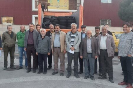 توزیع لاستیك یارانه ای به رانندگان ناوگان حمل و نقل عمومی گلپایگان