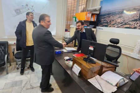 بازدید سرزده شهردار گلپایگان از ادارات شهرداری