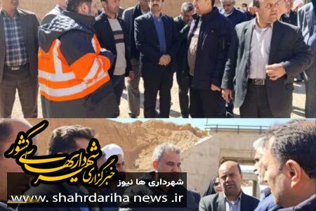بازدید شهردار و فرماندار شهرضا از ورودی ها و اماکن گردشگری شهر