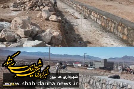 تداوم احداث کانال دفع آب‌های سطحی در شهرک امیرکبیر شهرضا با اعتبار ۳۵ میلیارد ریالی
