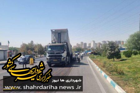 نوسازی آسفالت ضلع شرق میدان دریاچه شهدای خلیج فارس