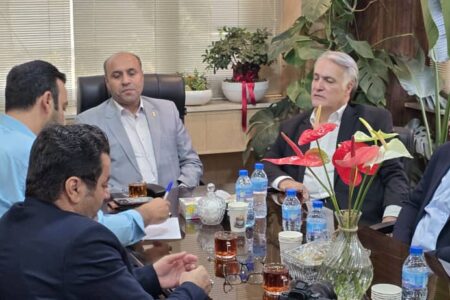 دکتر معظمی‌نیا: توسعه سرمایه‌گذاری در شهرستان‌ها، راهی برای مهار مهاجرت به پایتخت