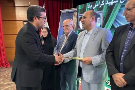 انتخاب علیرضا مومنی، شهردار ورامین به‌عنوان مدیر نمونه شهرستان ورامین