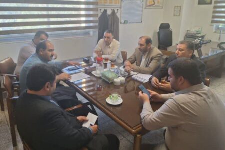 برگزاری جلسه بررسی مشکلات روشنایی معابر و جابجایی شبکه‌های برق گلپایگان