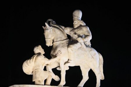 ماجرای جابجایی مجسمه والرین از میدان انقلاب چیست؟