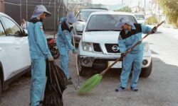 استمرار خدمت نیروهای شهرداری گلپایگان تنظیف شارع حیدریه كربلا