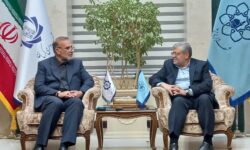 امضای تفاهم نامه فیمابین شهرداری های کرمان و  مشهد در حوزه مقاومت