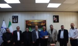 آیین تکریم کارکنان بازنشسته شهرداری نسیم شهر برگزار شد