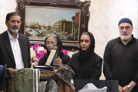 موزه شهرداری اردبیل، میزبانِ یادگاری‌های اکبر عبدی شد