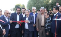 برگزاری آئین افتتاحیه ساحل سازی حاشیه رودخانه زاینده رود در فلاورجان