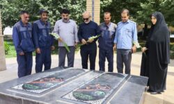 تجدید پیمان شهردار و کارکنان شهرداری جاورسیان با آرمان‌های شهدا در هفته دولت
