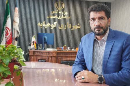شهردار کوهپایه خبر داد: الحاق دو خودروی سنگین به ناوگان شهرداری کوهپایه به زودی انجام می شود