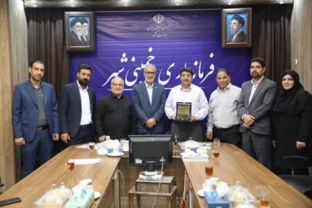 شهردار خمینی شهر رتبه نخست پویش “همراهان نشانی” را در استان اصفهان کسب کرد