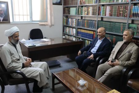 دیدار شهردار نسیم‌شهر و فرماندار بهارستان با امام جمعه جدید بخش بوستان-نسیم‌شهر