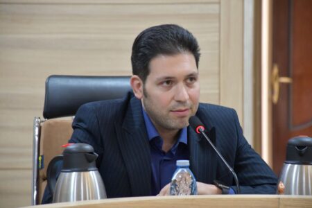 کاغذچی: بالا بردن بی‌رویه بودجه شهرداری‌ها آینده پروژه‌های عمرانی را تهدید می‌کند