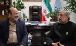 نشست بررسی راهکارهای توسعه همکاری‌های مشترک شهرداری مشهد و حرم مطهر رضوی برگزار شد