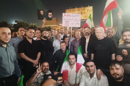 حضور شهردار و کارکنان شهرداری اسلامشهر در مراسم استقبال از رئیس‌جمهور در فرودگاه مهرآباد