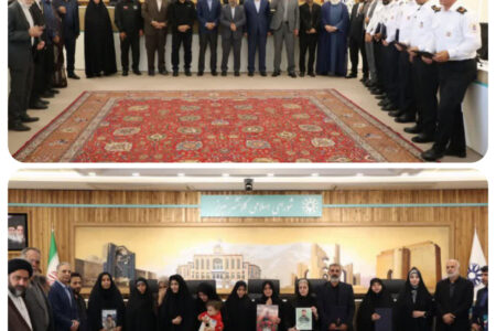 تجلیل شهردار و اعضای شورای شهر تبریز از خانوادههای معظم سربازان شهید جنگ تحمیلی و کارکنان آتشنشانی