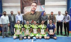 تیم فوتسال شهرداری گلپایگان قهرمان مسابقات هفته دفاع مقدس شهرستان شد