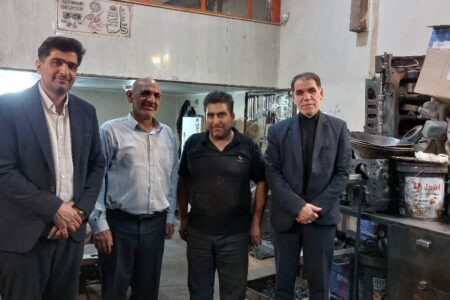بازدید اعضای شورای اسلامی شهر گز برخوار از پروژههای عمرانی و آسفالت منطقه صنعتی