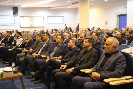 همایش شهرداران استان اصفهان با محوریت پدافند غیرعامل و مدیریت بحران برگزار شد